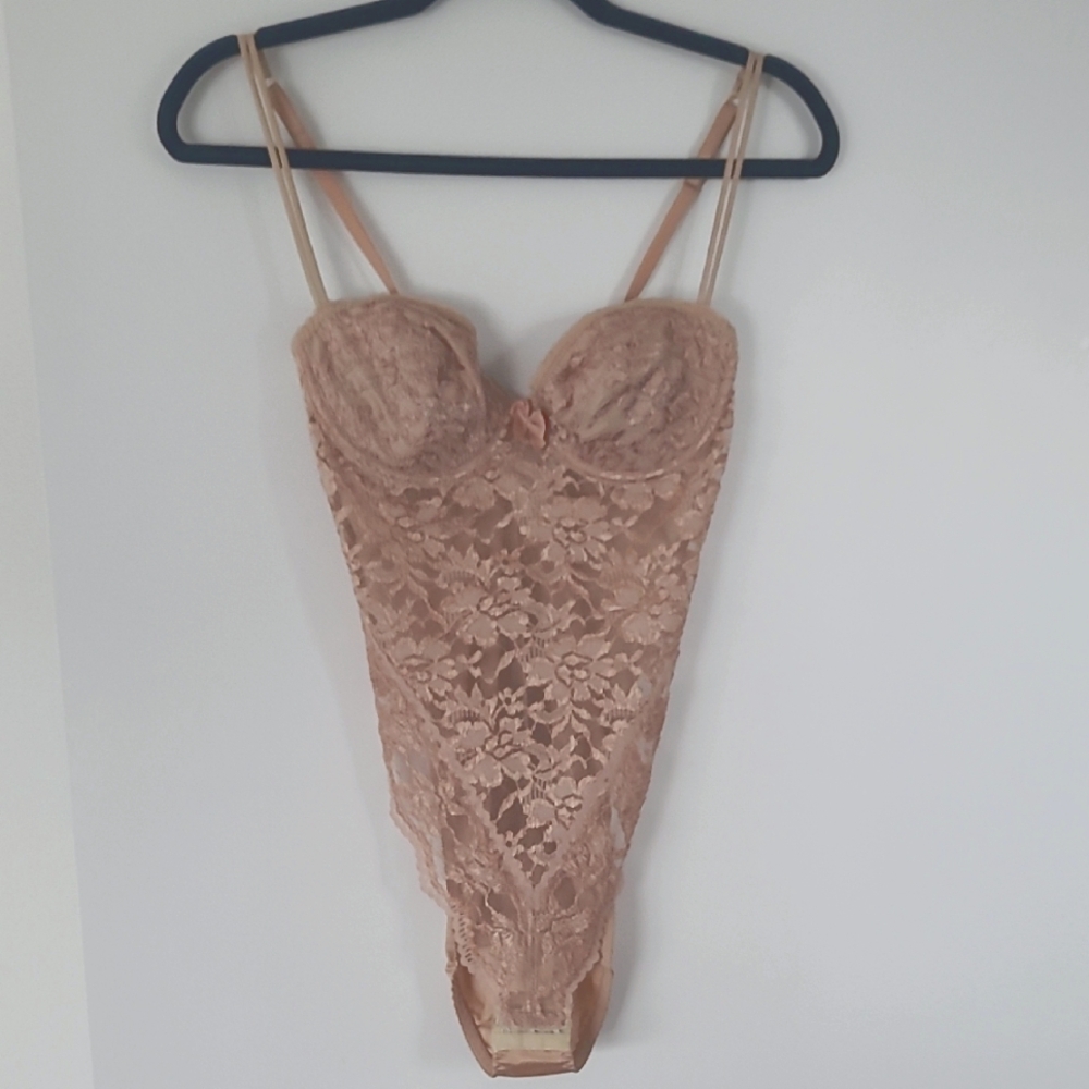 Vintage Victoria's Secret Gold Label Lace Nude Bustier Bodysuit size 34C